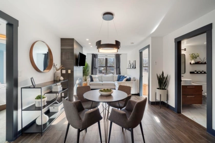 3005 84 Grant Street, Port Moody, BC, Port Moody Centre — 2 bed apartment/condo for sale