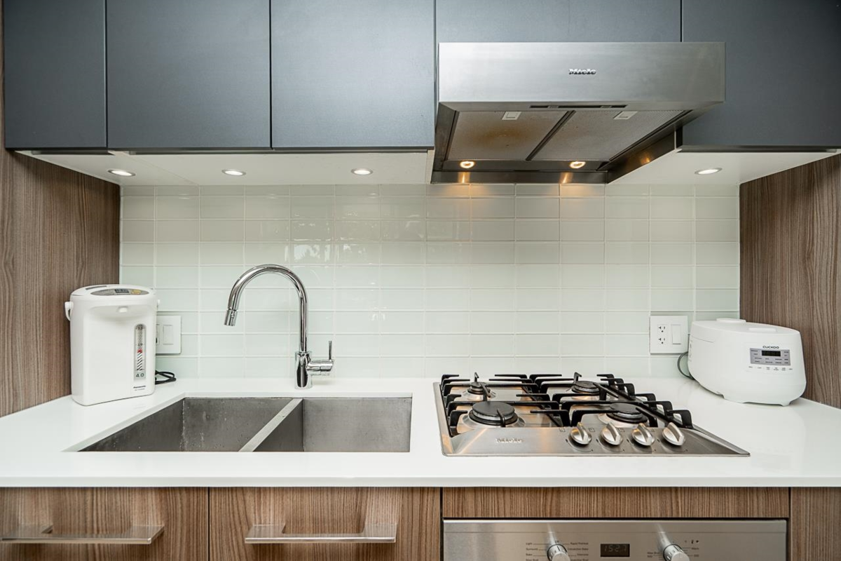 Dining Area Photo of 301 4638 Gladstone Street, Vancouver, BC