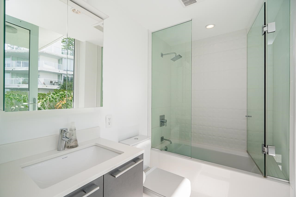 Walk-In Closet Photo of 301 4638 Gladstone Street, Vancouver, BC