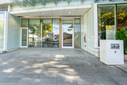 Swimming Pool Photo of 301 4638 Gladstone Street, Vancouver, BC