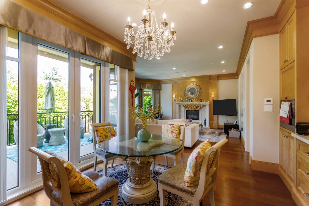 Kitchen Island Photo of 4239 Pine Crescent, Vancouver, BC