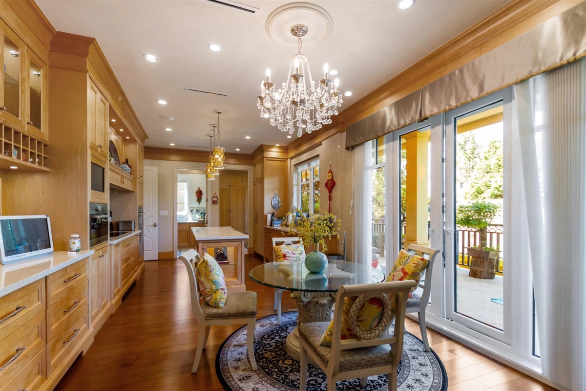 Kitchen Photo of 4239 Pine Crescent, Vancouver, BC