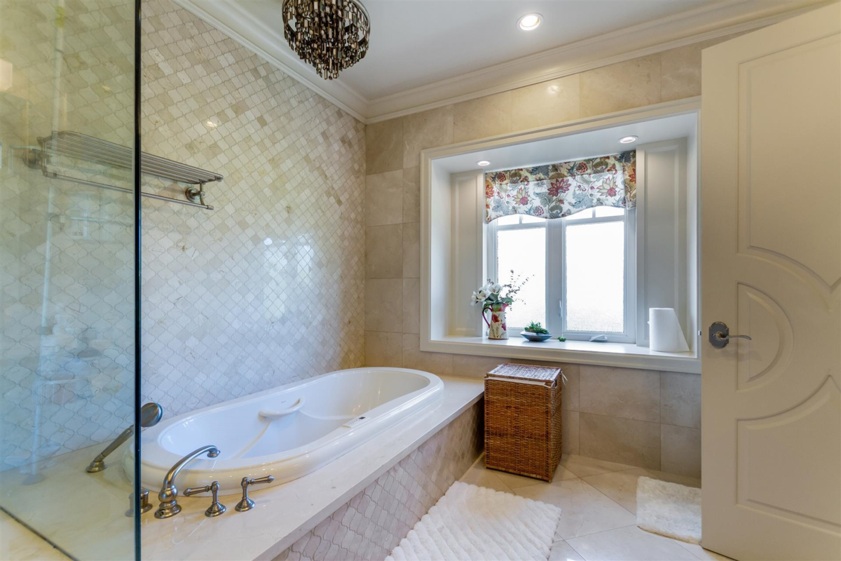 Powder Room Photo of 4239 Pine Crescent, Vancouver, BC