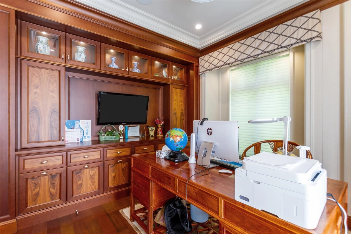 Primary Bedroom Photo of 4239 Pine Crescent, Vancouver, BC