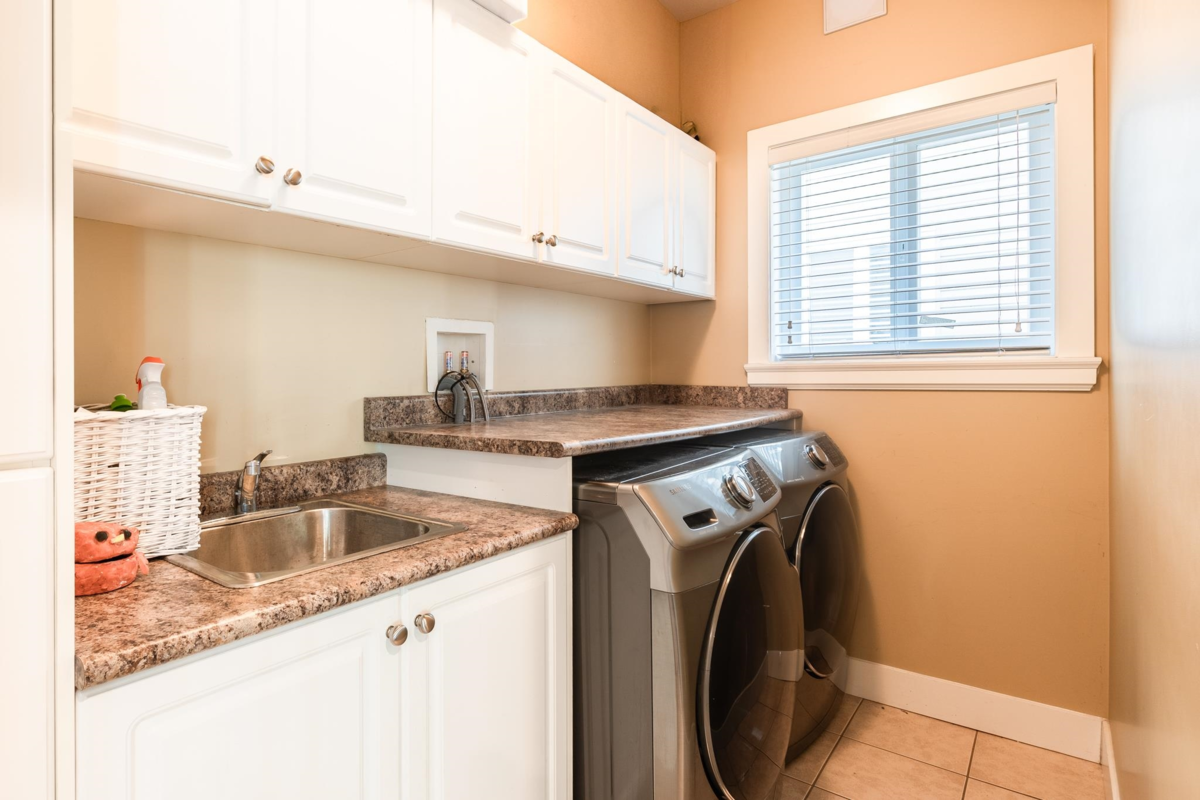 Bedroom 3 Photo of 14239 62 Avenue, Surrey, BC