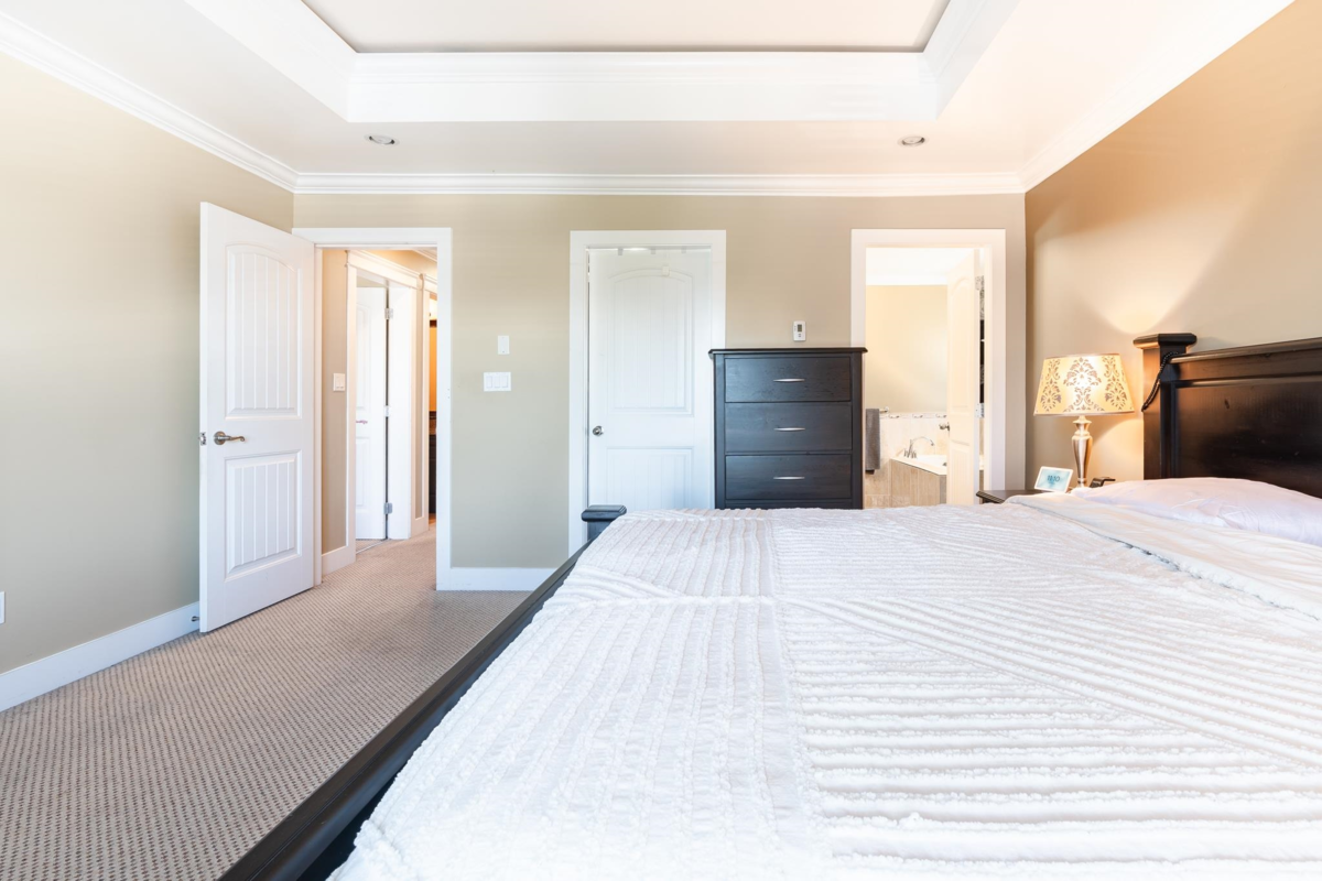 Guest Bathroom Photo of 14239 62 Avenue, Surrey, BC