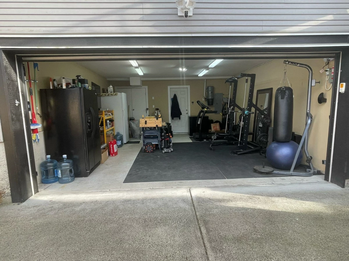 Swimming Pool Photo of 14239 62 Avenue, Surrey, BC