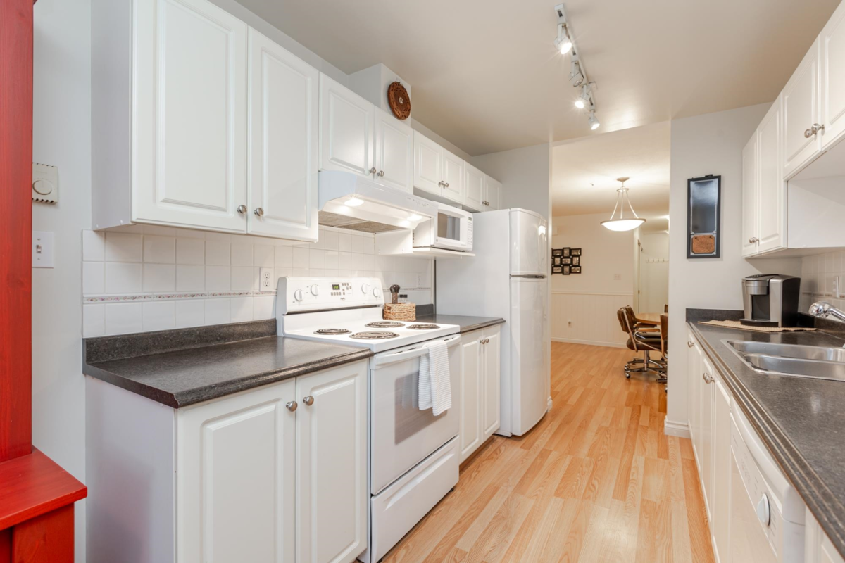 Bedroom 2 Photo of 44 5670 208 Street, Langley, BC