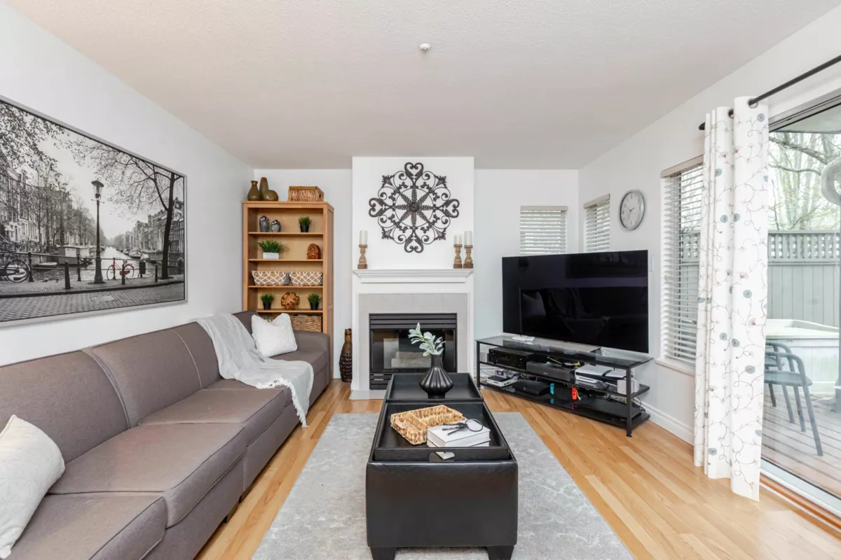 Bedroom 4 Photo of 44 5670 208 Street, Langley, BC