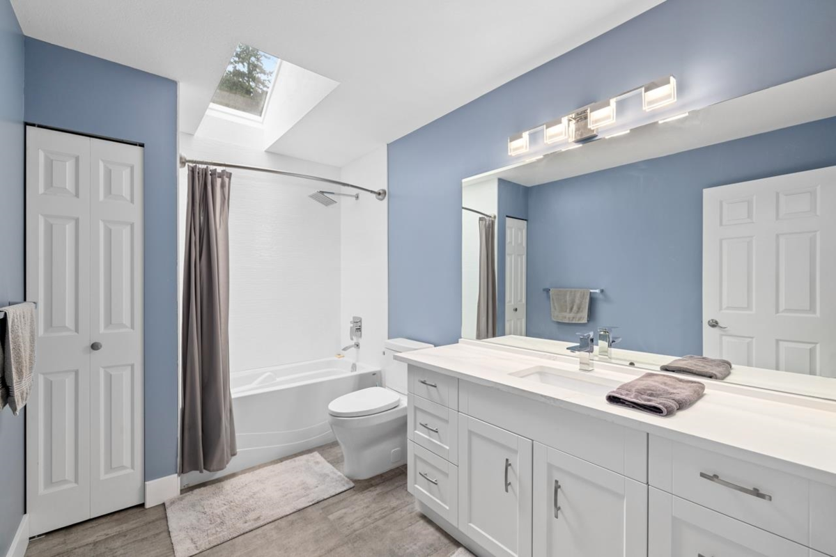 Basement Recreation Room Photo of 15333 Sheridan Drive, Pitt Meadows, BC