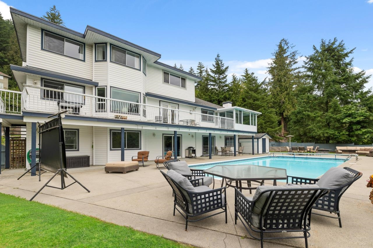 Exterior Rear Photo of 15333 Sheridan Drive, Pitt Meadows, BC