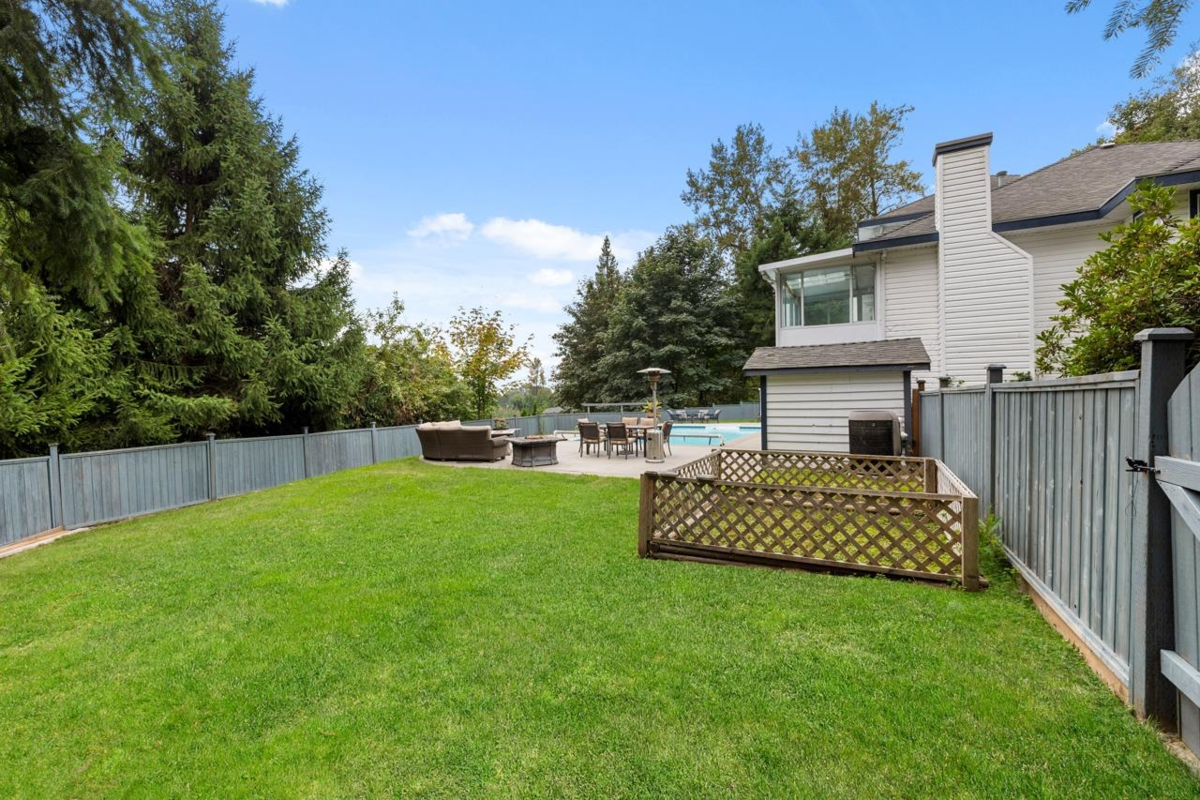 Front Yard Photo of 15333 Sheridan Drive, Pitt Meadows, BC