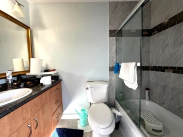 Primary Bathroom Photo of 13443 91 Avenue, Surrey, BC