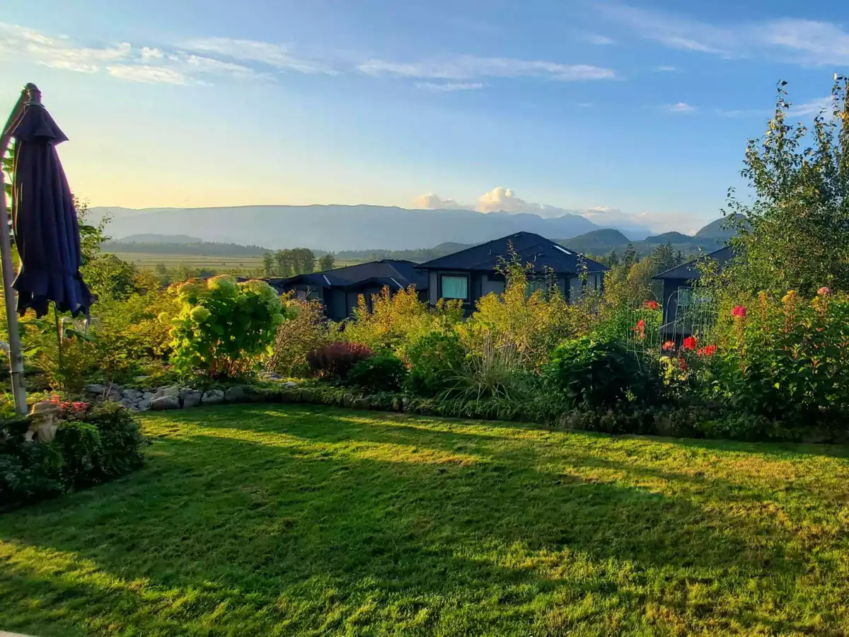 Community Amenities Photo (Clubhouse) of 22731 136a Avenue, Maple Ridge, BC