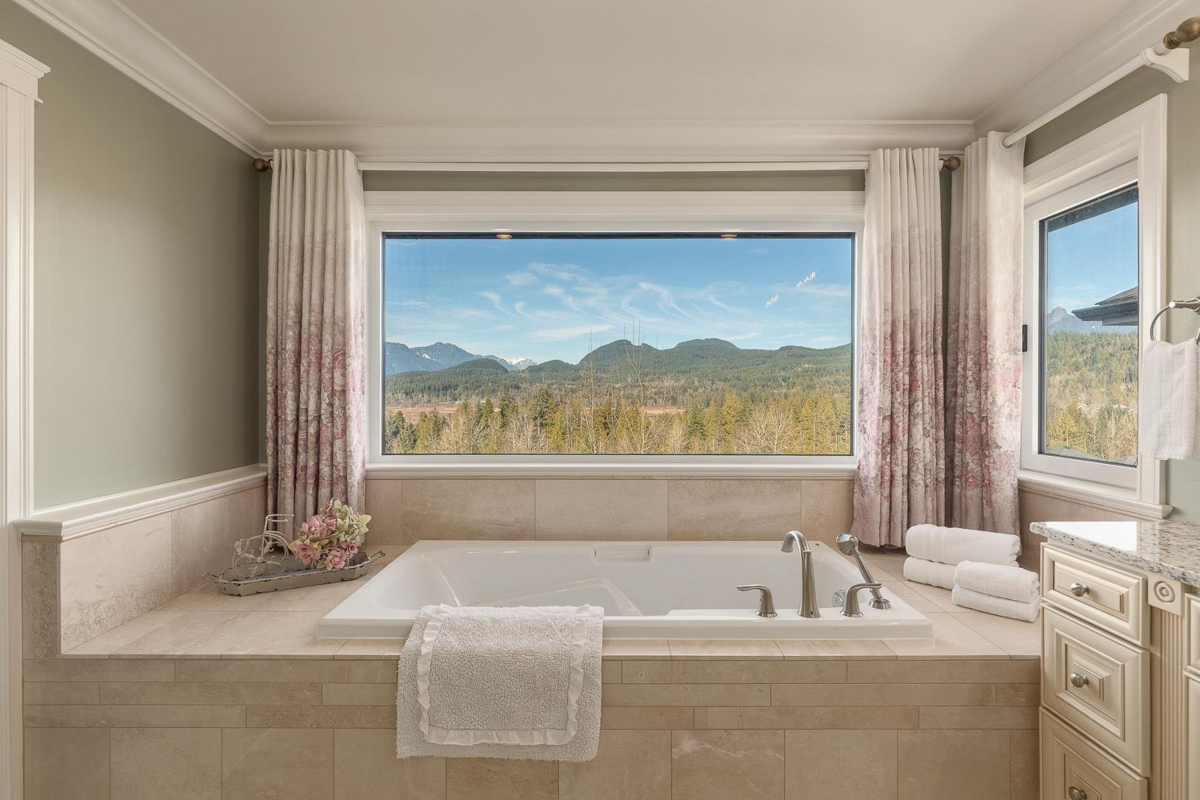 Mudroom Photo of 22731 136a Avenue, Maple Ridge, BC