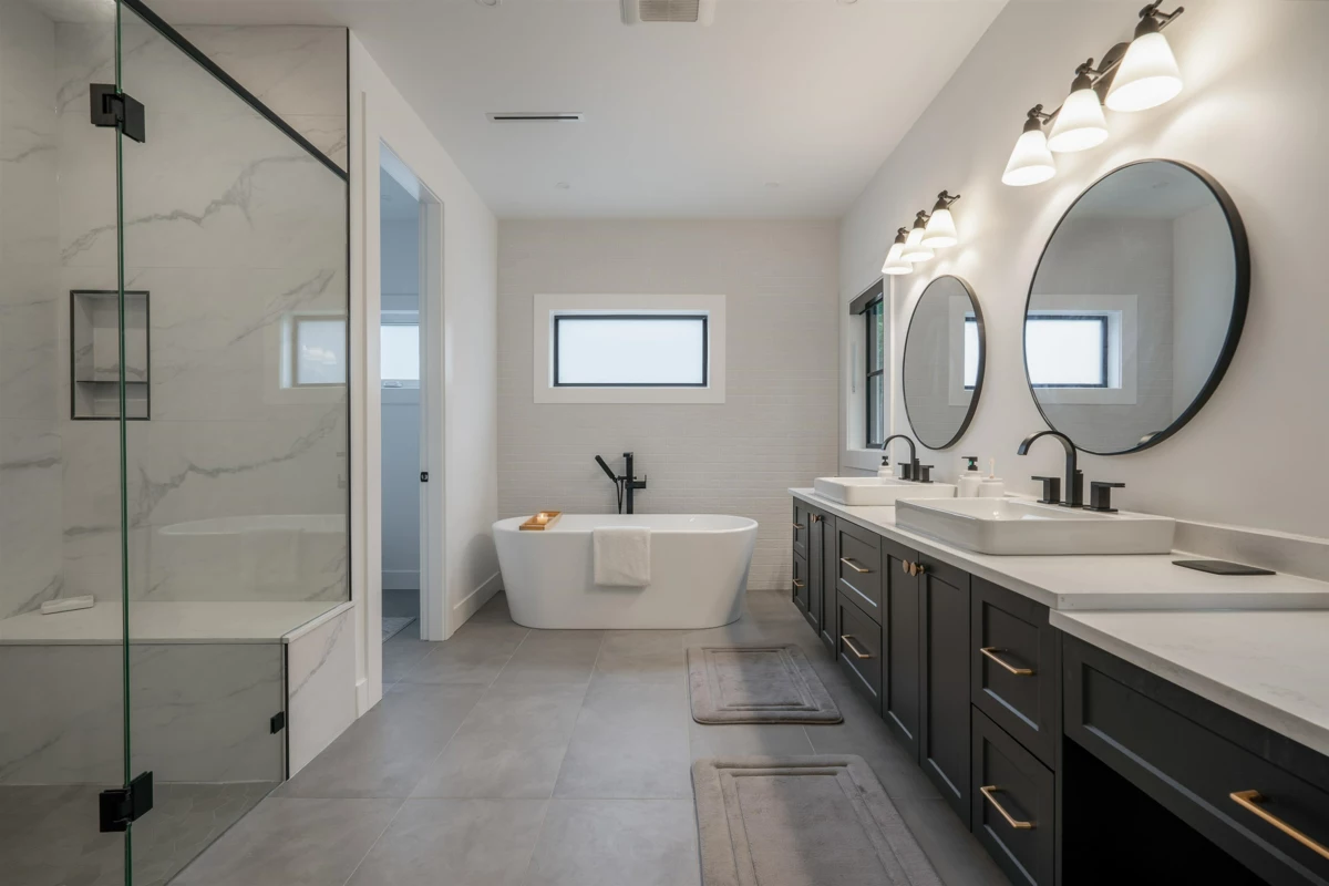 Hallway Photo of 19664 31a Avenue, Langley, BC