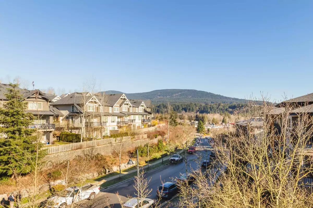 Bedroom 3 Photo of 401 3132 Dayanee Springs Boulevard, Coquitlam, BC