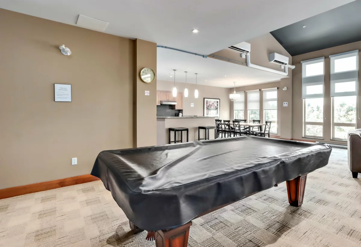 Garden / Landscaping Photo of 401 3132 Dayanee Springs Boulevard, Coquitlam, BC