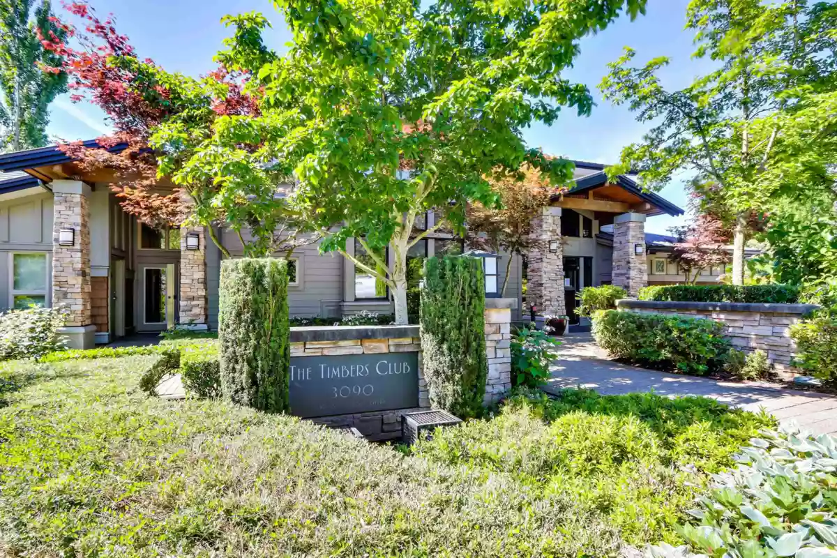 Outdoor Deck Photo of 401 3132 Dayanee Springs Boulevard, Coquitlam, BC