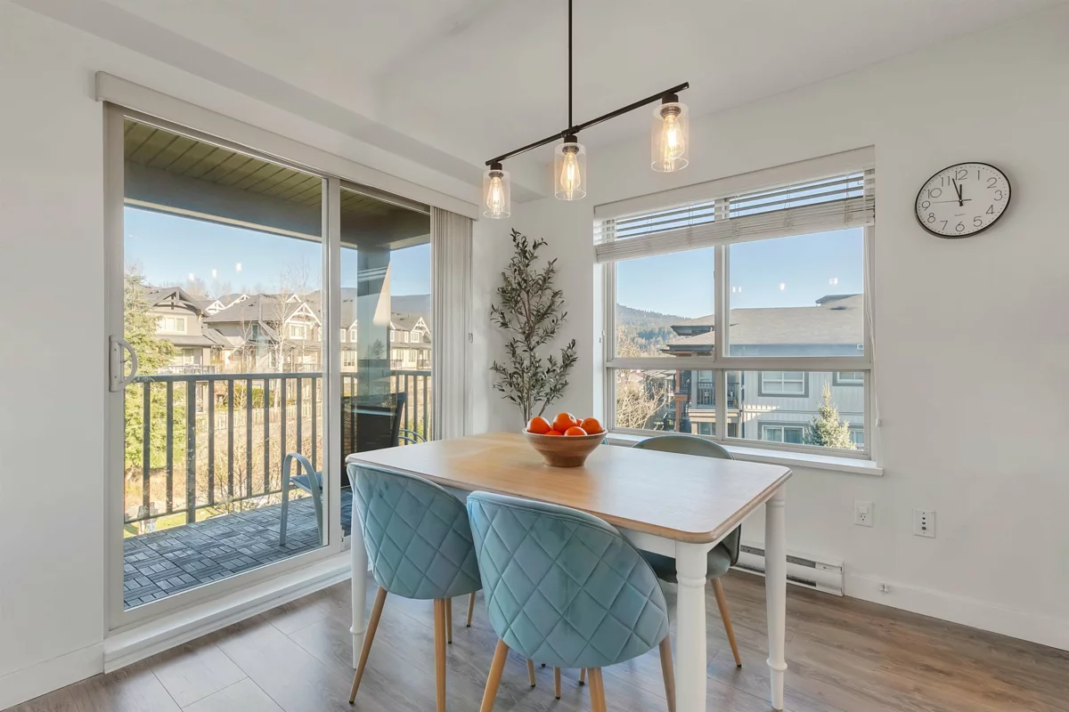 Primary Bathroom Photo of 401 3132 Dayanee Springs Boulevard, Coquitlam, BC