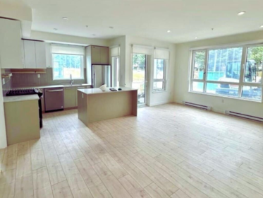 105 13788 76 Avenue, Surrey, BC, Surrey — Apartment/Condo for sale
