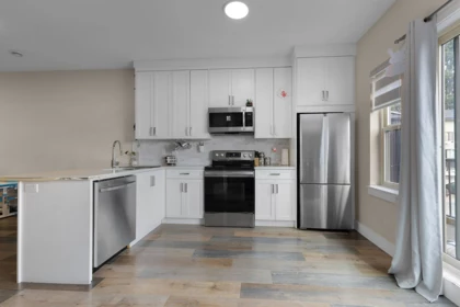 Kitchen Island Photo of 15 1950 Salton Road, Abbotsford, BC