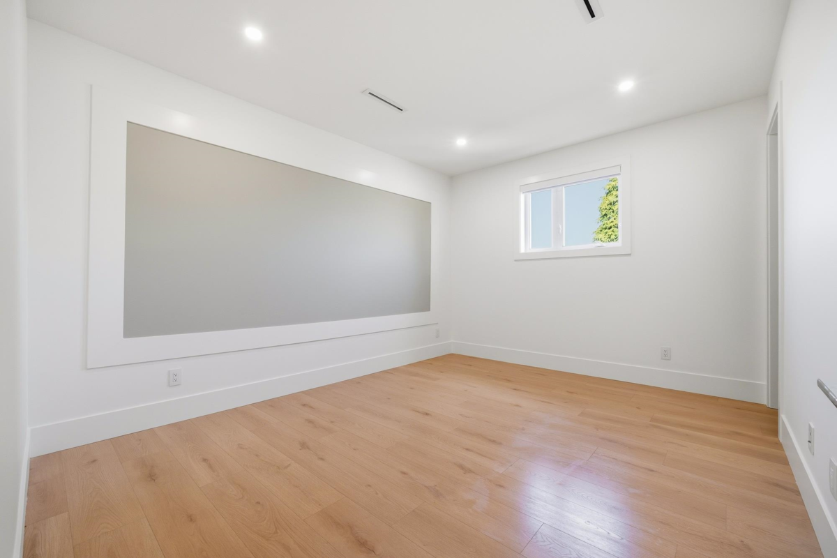 Garage Interior Photo of 1 6139 Ashworth Avenue, Burnaby, BC
