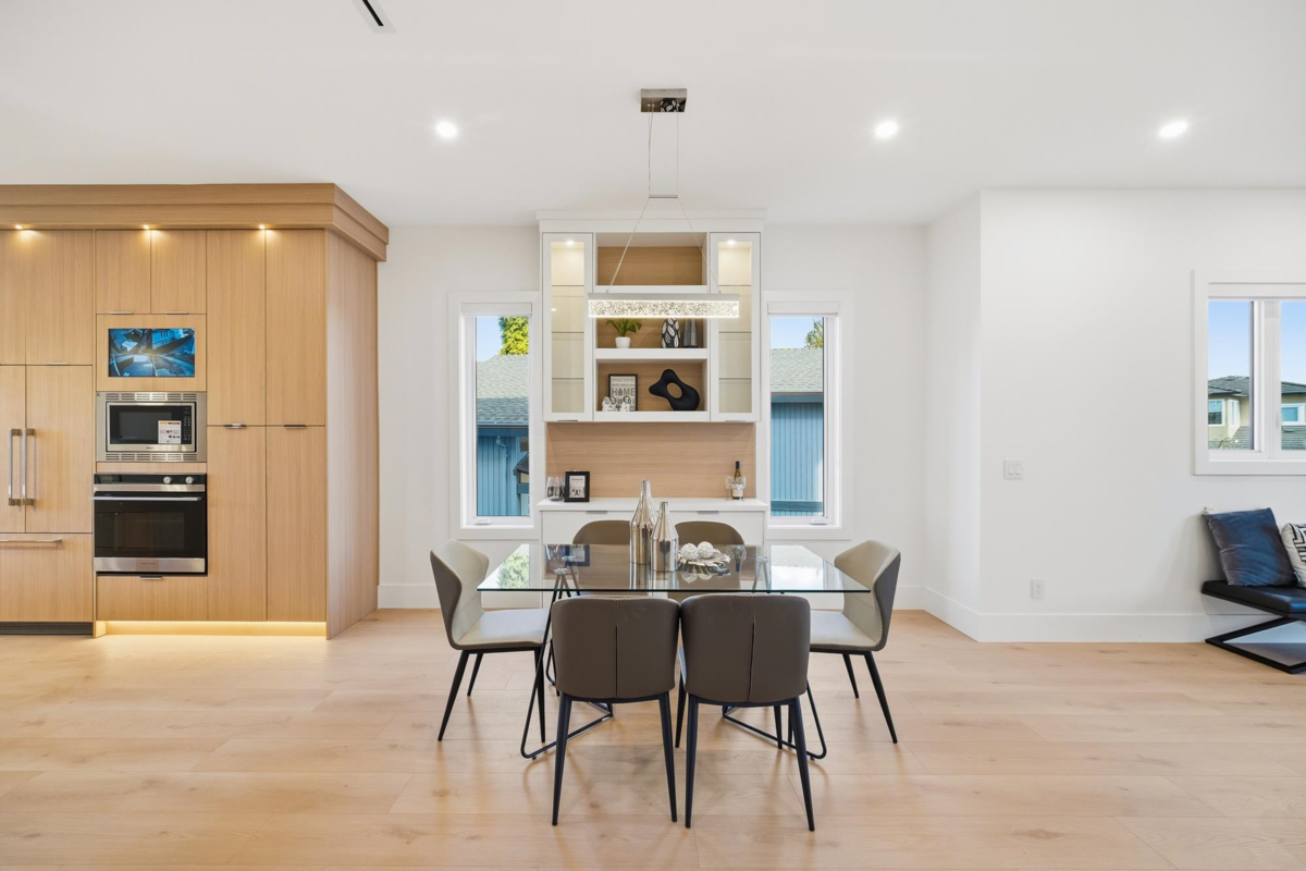 Kitchen Photo of 1 6139 Ashworth Avenue, Burnaby, BC