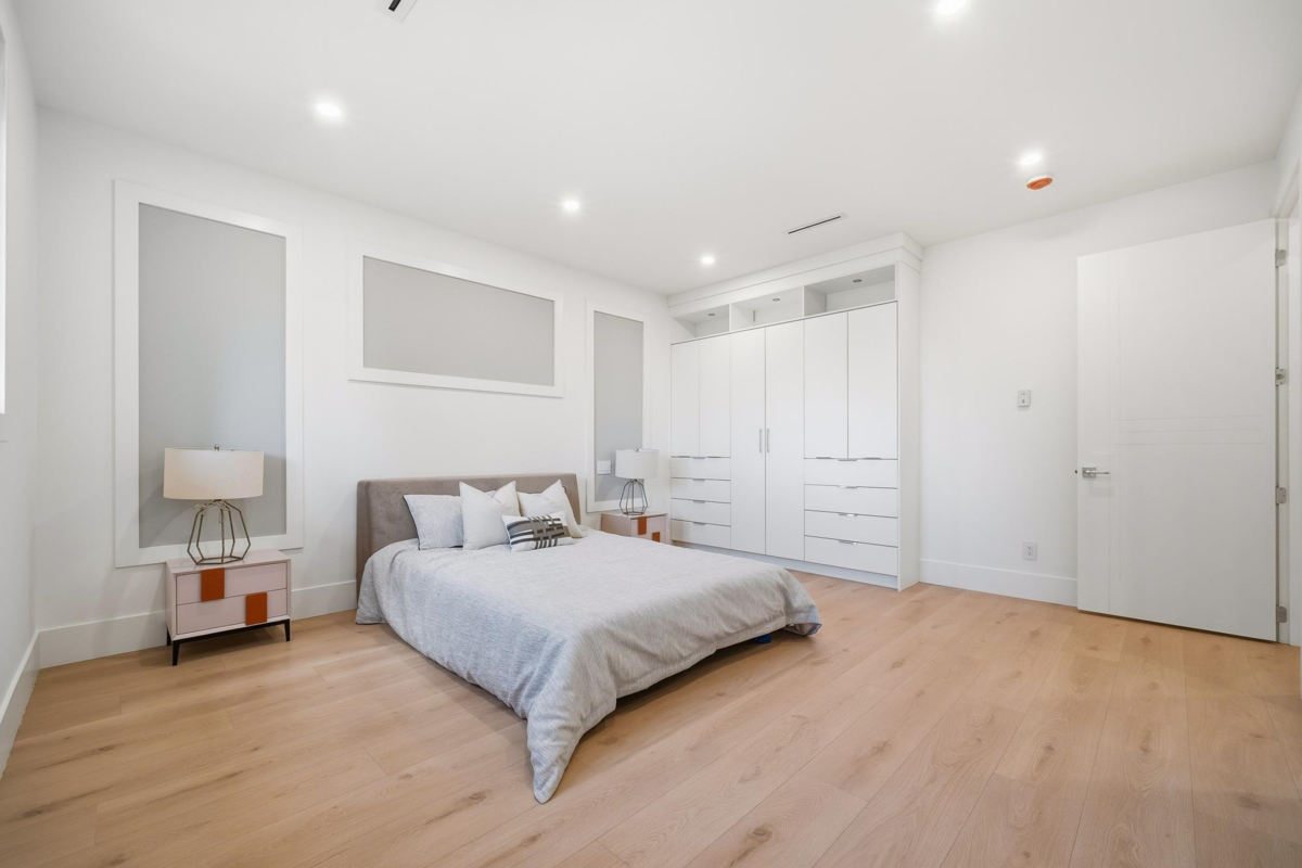 Laundry Room Photo of 1 6139 Ashworth Avenue, Burnaby, BC