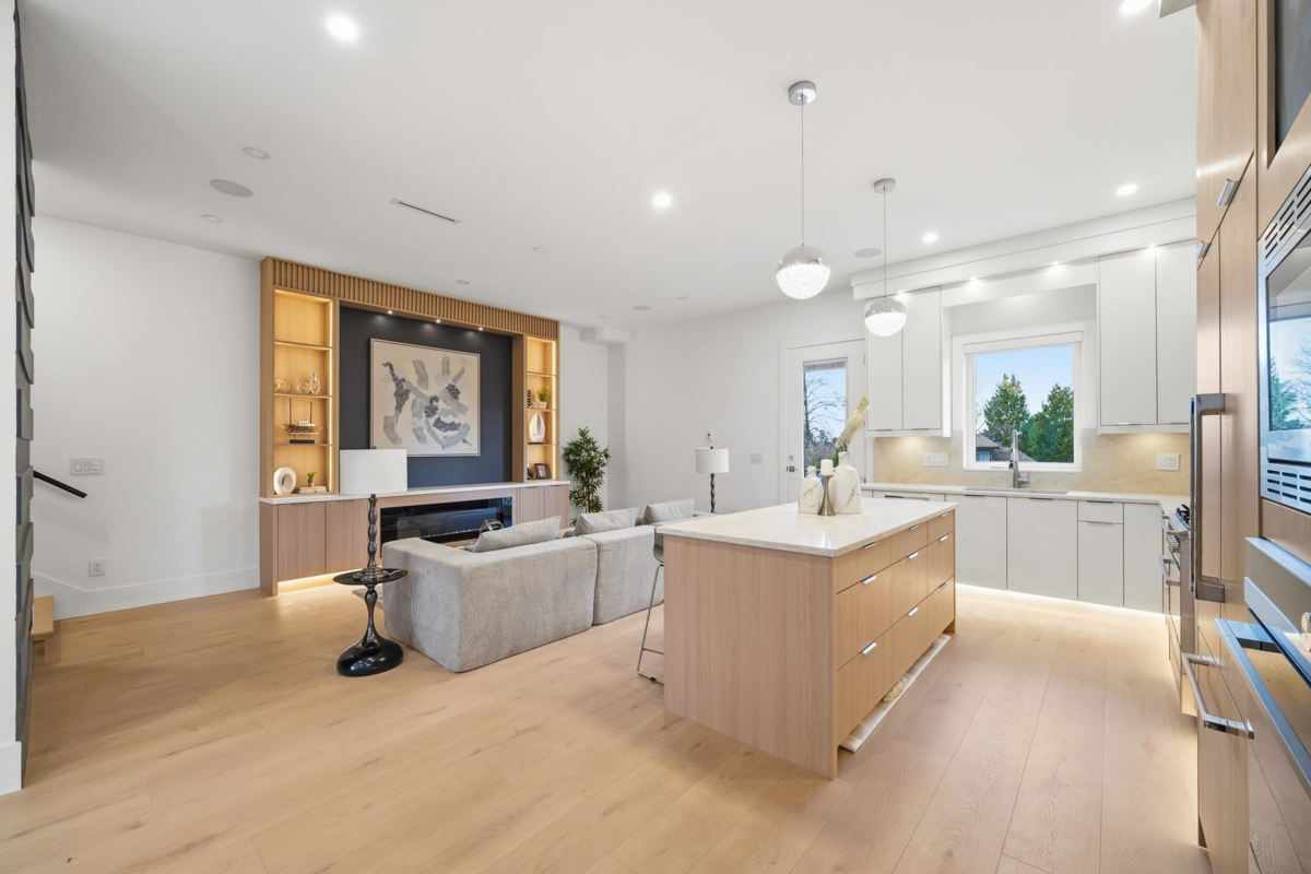 Primary Bedroom Photo of 1 6139 Ashworth Avenue, Burnaby, BC