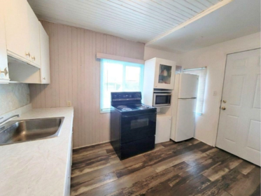 942 Lee Street, White Rock, BC