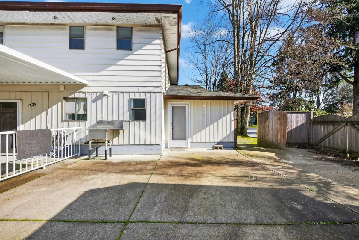 Staircase Photo of 7351 141a Street, Surrey, BC