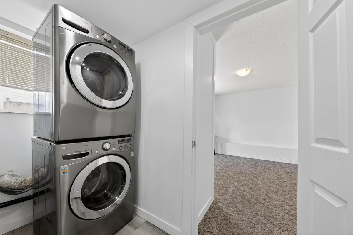 Swimming Pool Photo of 7351 141a Street, Surrey, BC