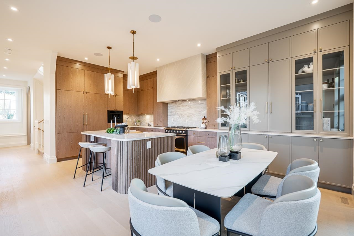 Breakfast Nook Photo of 9033 Queen Street, Langley, BC