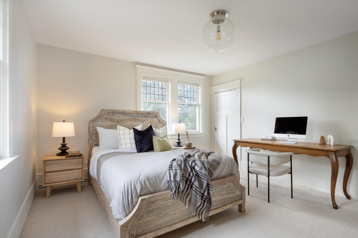 Basement Recreation Room Photo of 3545 Dowsley Court, North Vancouver, BC