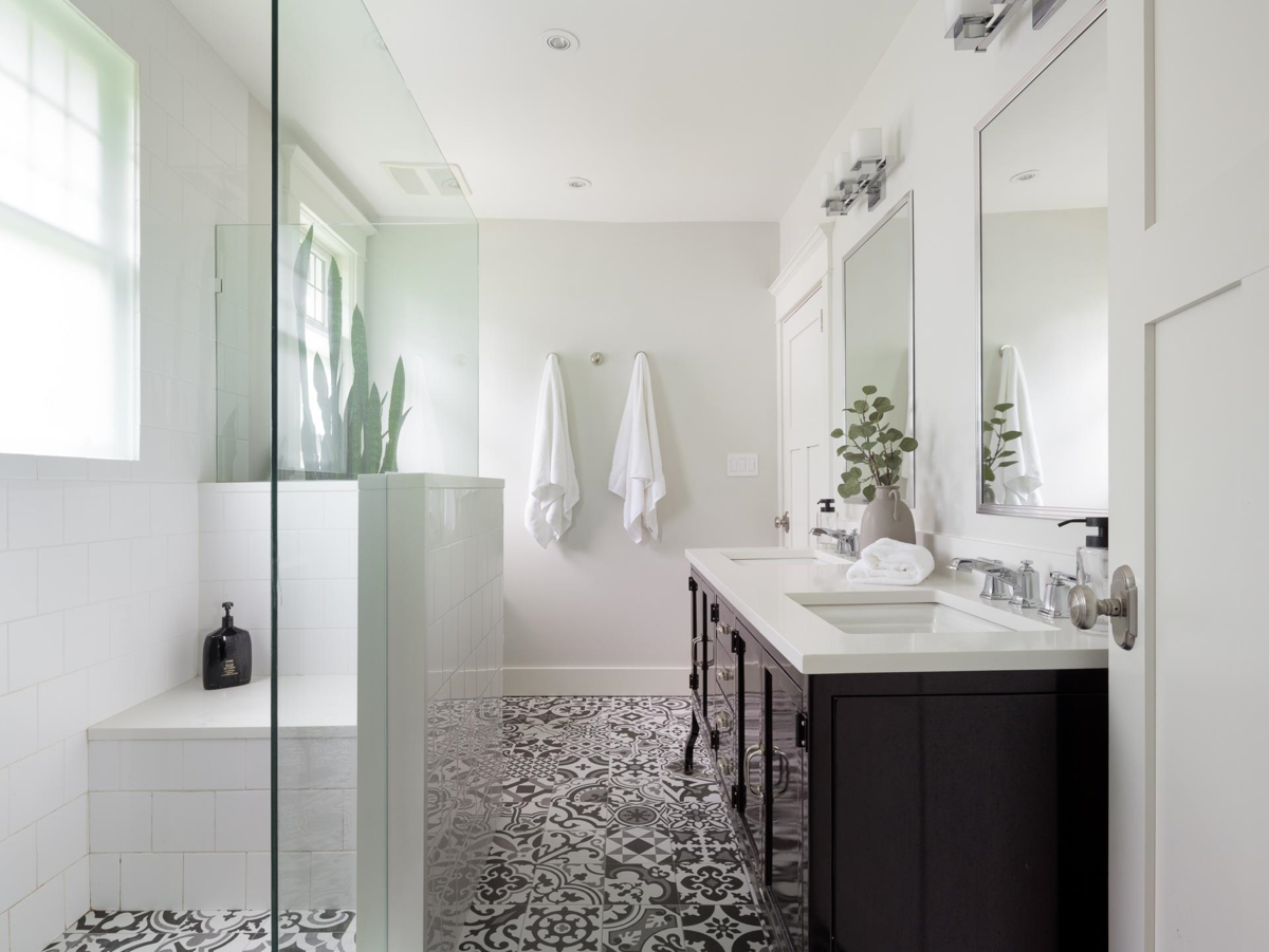 Hallway Photo of 3545 Dowsley Court, North Vancouver, BC