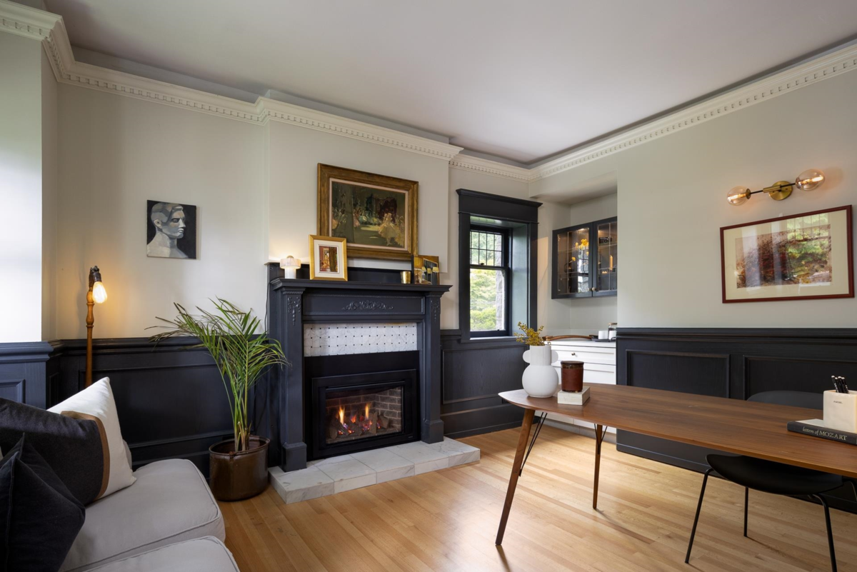 Kitchen Photo of 3545 Dowsley Court, North Vancouver, BC