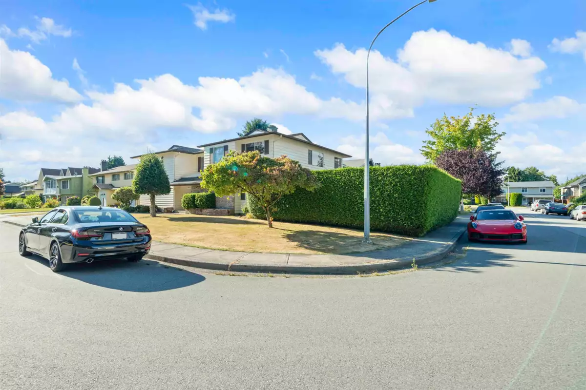 Front Yard Photo of 8431 Rosebank Crescent, Richmond, BC