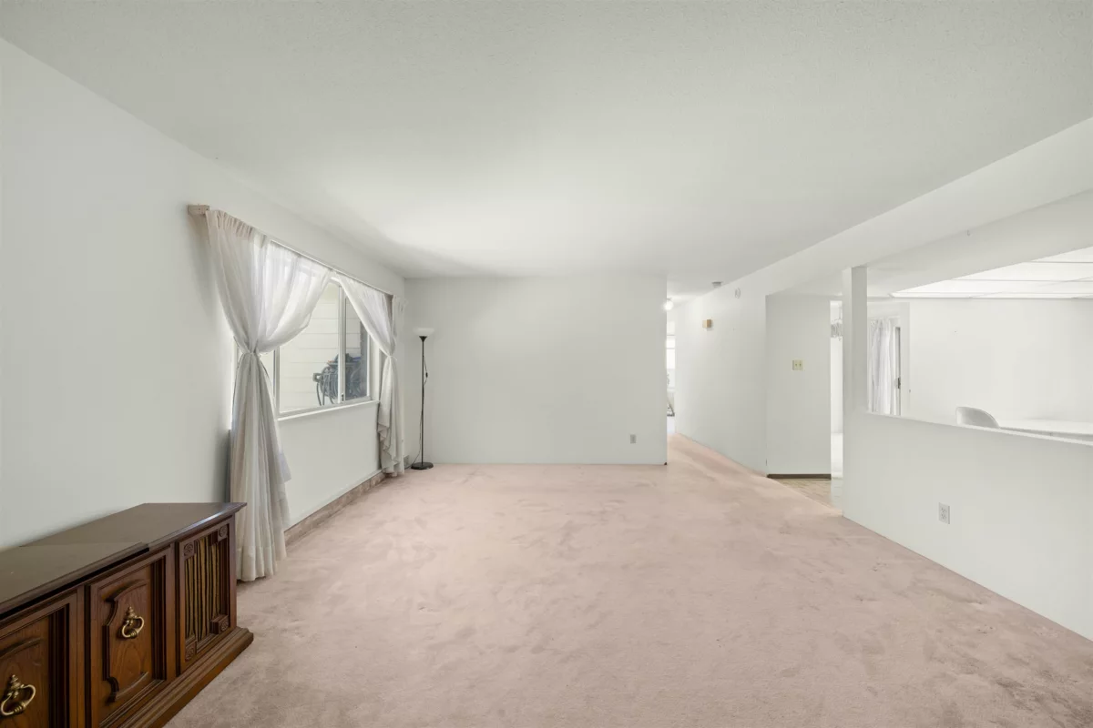 Laundry Room Photo of 8431 Rosebank Crescent, Richmond, BC