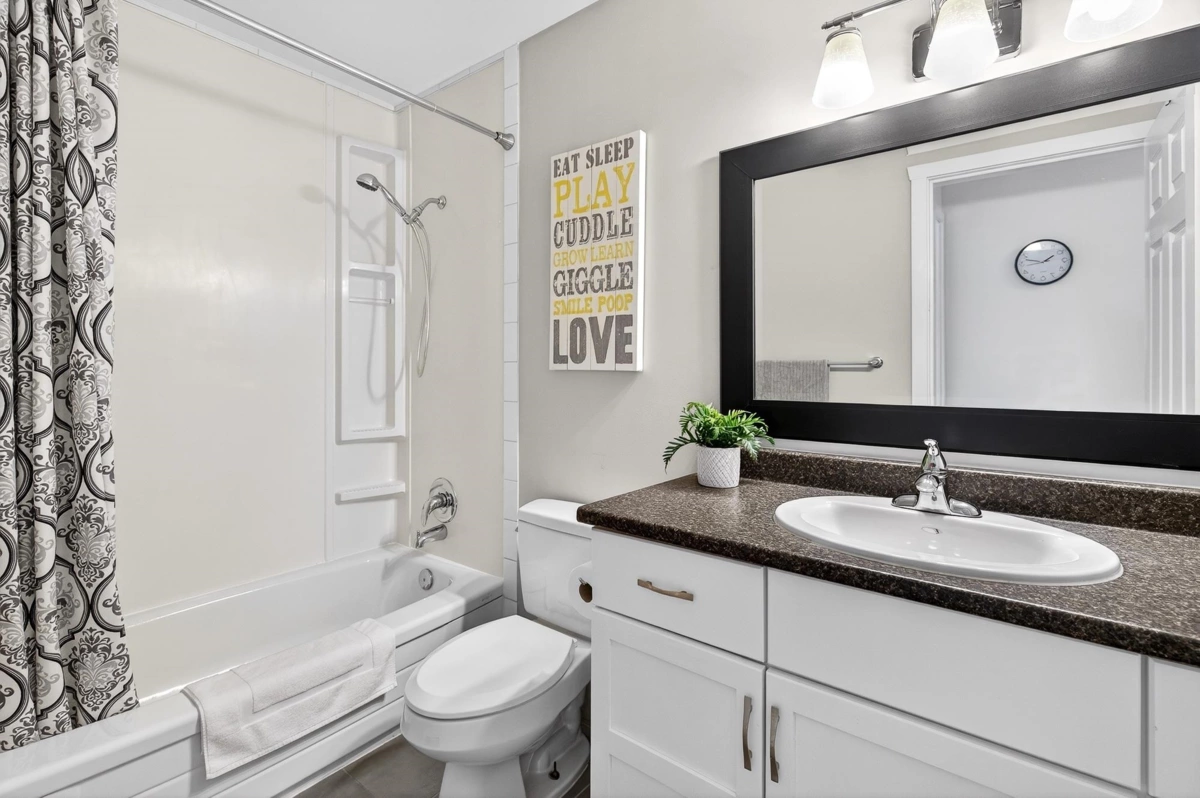 Bedroom 4 Photo of 6030 E Greenside Drive, Surrey, BC