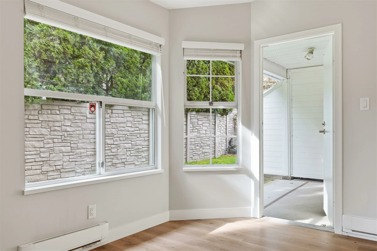 Walk-In Closet Photo of 46 6537 138 Street, Surrey, BC