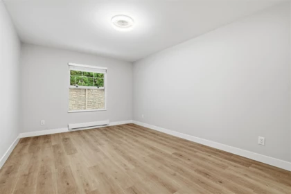Bedroom 4 Photo of 46 6537 138 Street, Surrey, BC