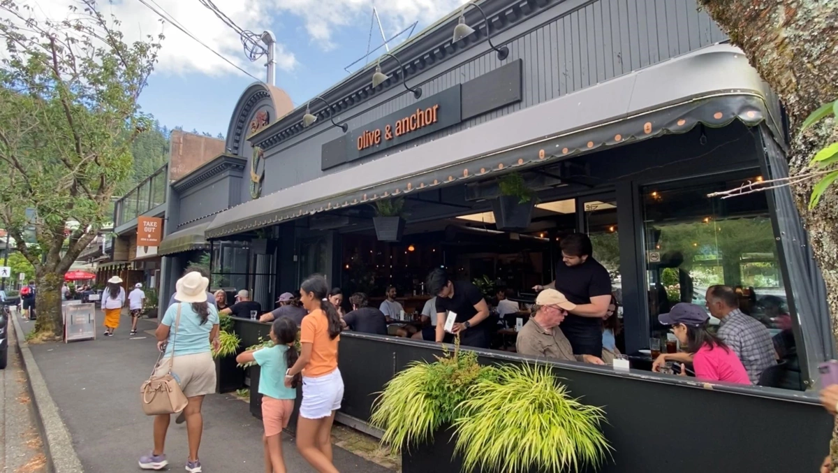 Laundry Room Photo of 6544 Royal Avenue, West Vancouver, BC