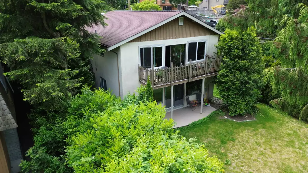 Primary Bedroom Photo of 6544 Royal Avenue, West Vancouver, BC