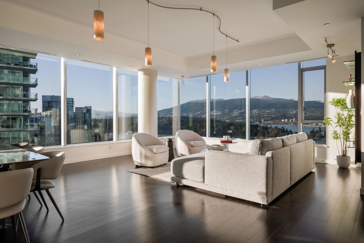 Family Room Photo of 2201 277 Thurlow Street, Vancouver, BC