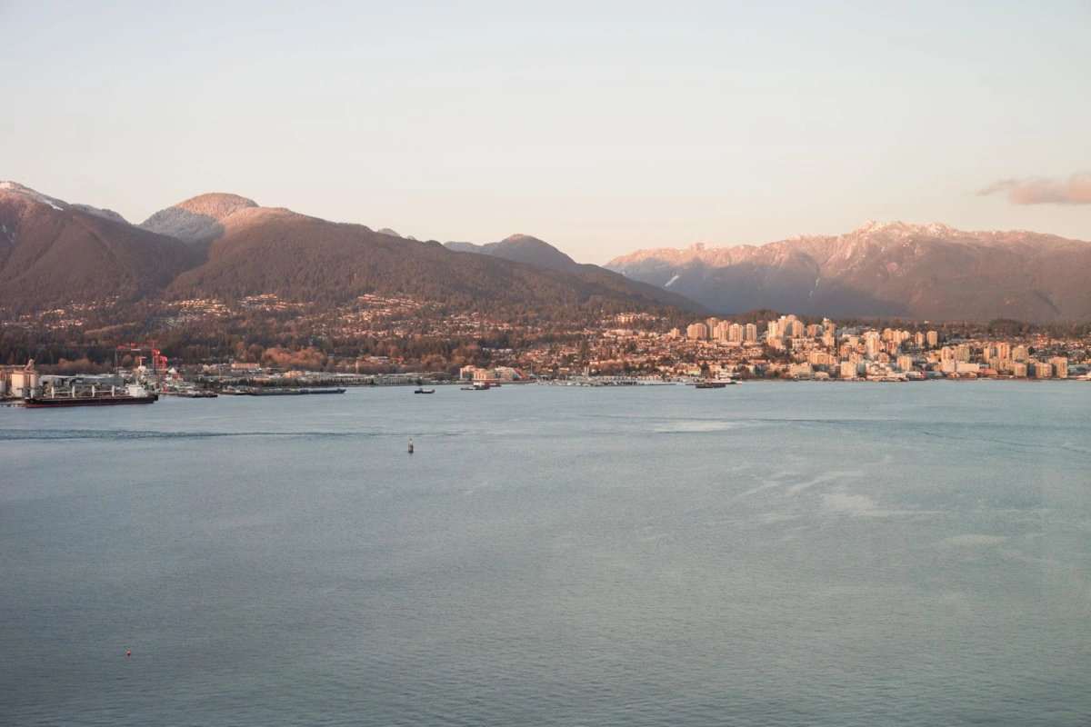 Hallway Photo of 2201 277 Thurlow Street, Vancouver, BC