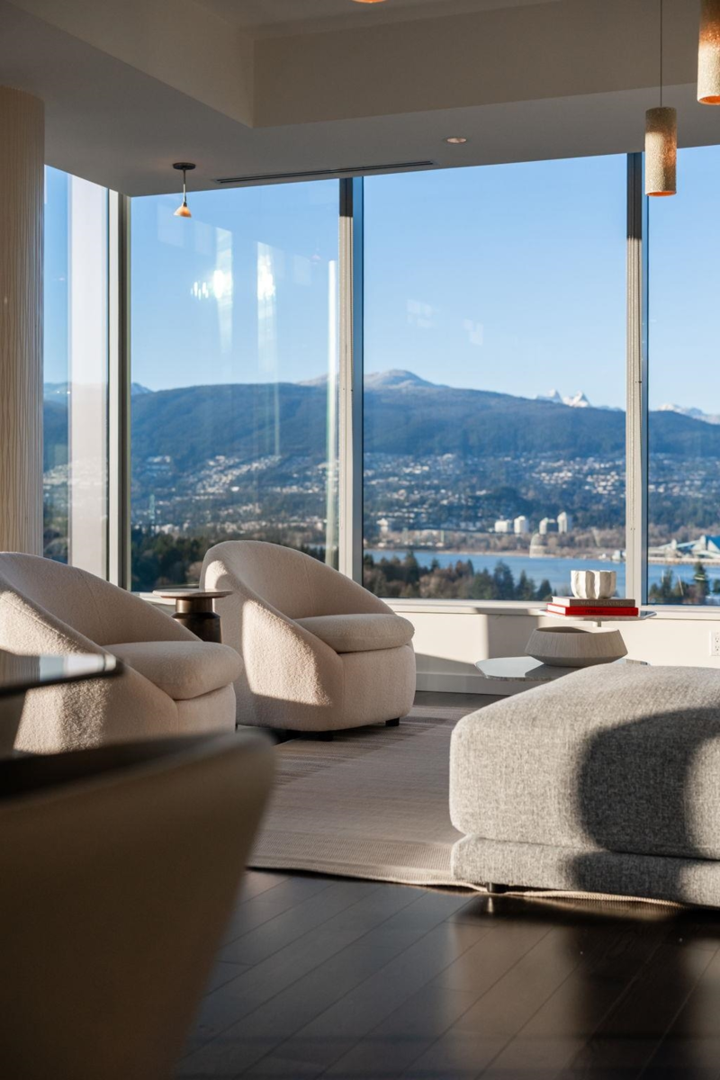 Kitchen Photo of 2201 277 Thurlow Street, Vancouver, BC