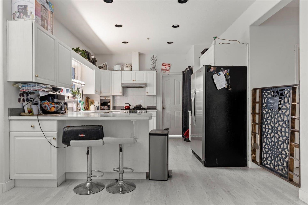 Dining Area Photo of 48009 Elk View Road, Chilliwack, BC