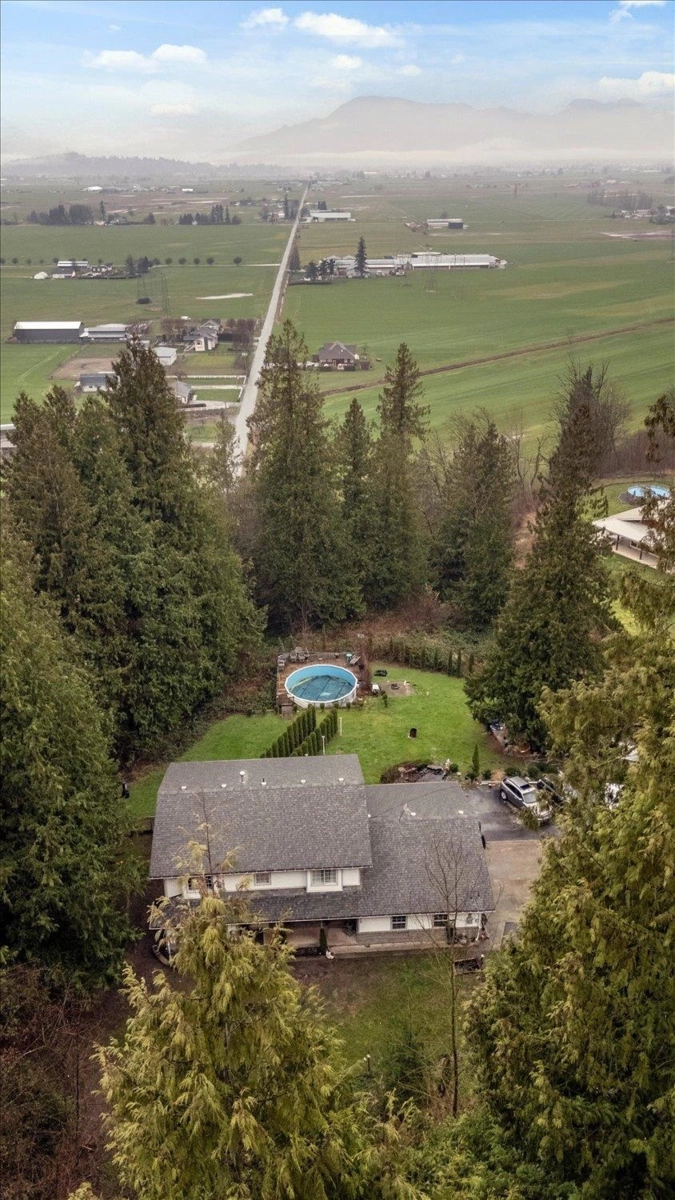 Outdoor Patio Photo of 48009 Elk View Road, Chilliwack, BC