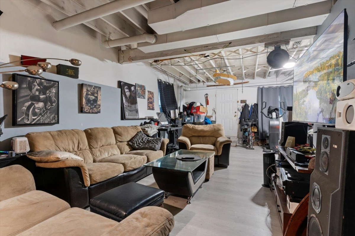 Primary Bathroom Photo of 48009 Elk View Road, Chilliwack, BC